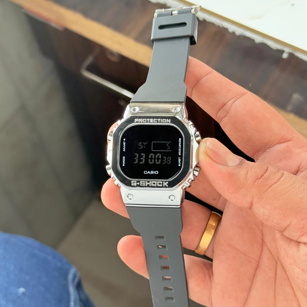 G-SHOCK SILVER DIAL FIBER BELT SPORTS WATCH