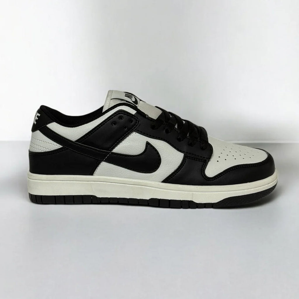 Nike Dunks Low Panda Black