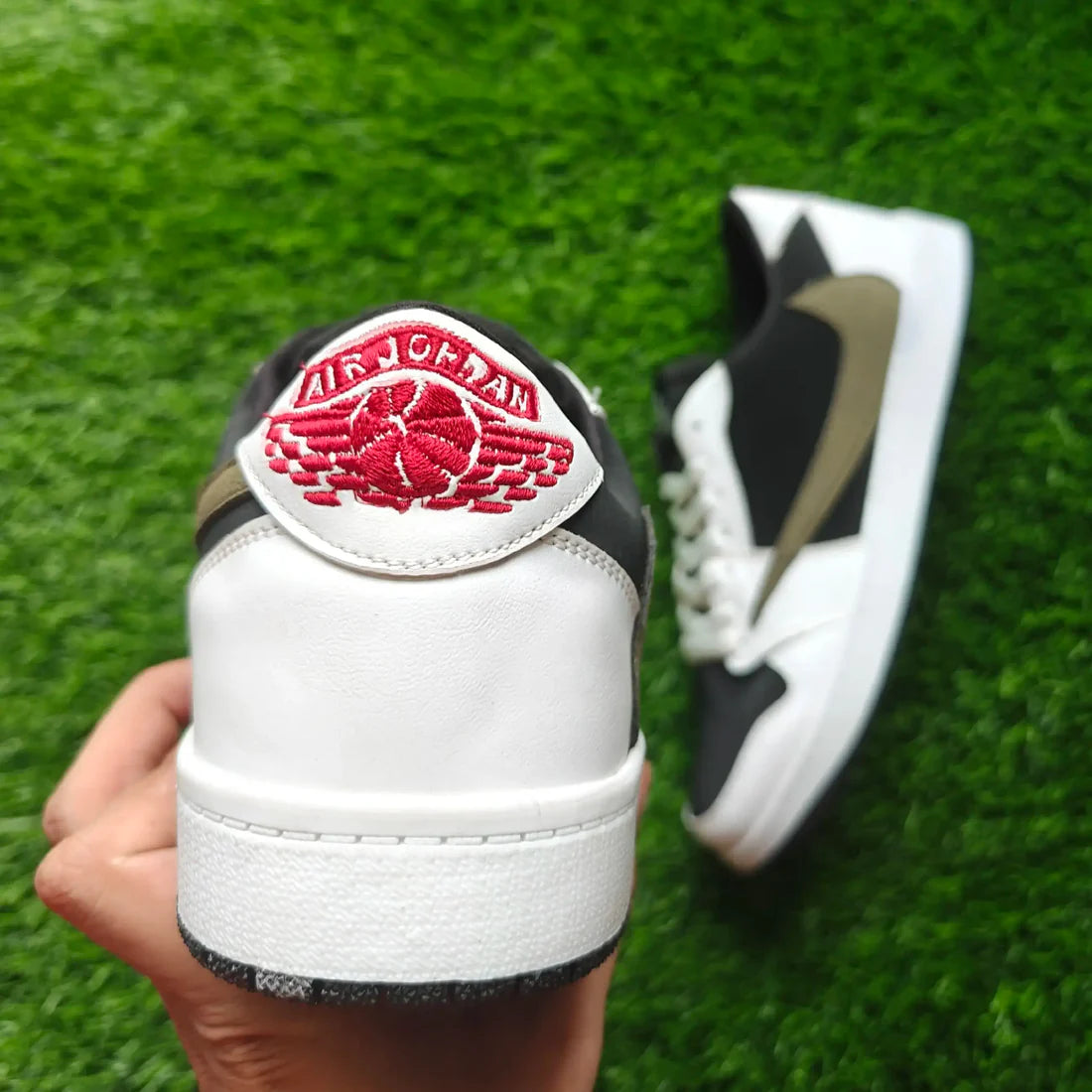 Nike Travis Scott Olive Sneakers